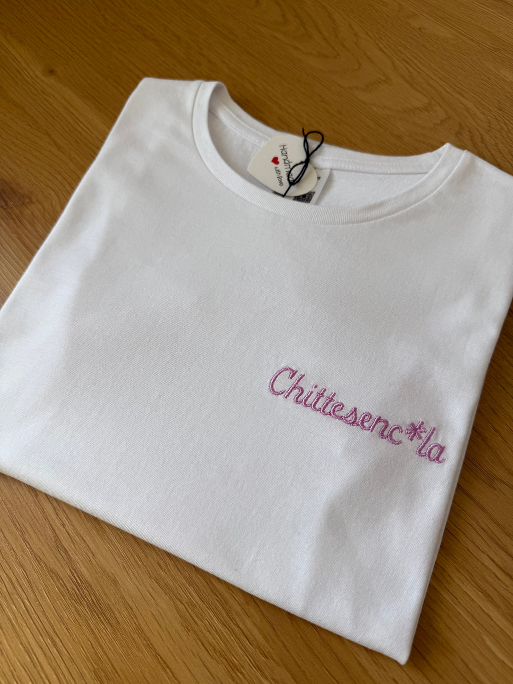 T-SHIRT "CHITTESENC*LA"