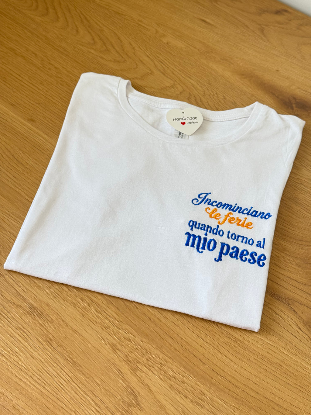 T-SHIRT  "INCOMINCIANO LE FERIE"