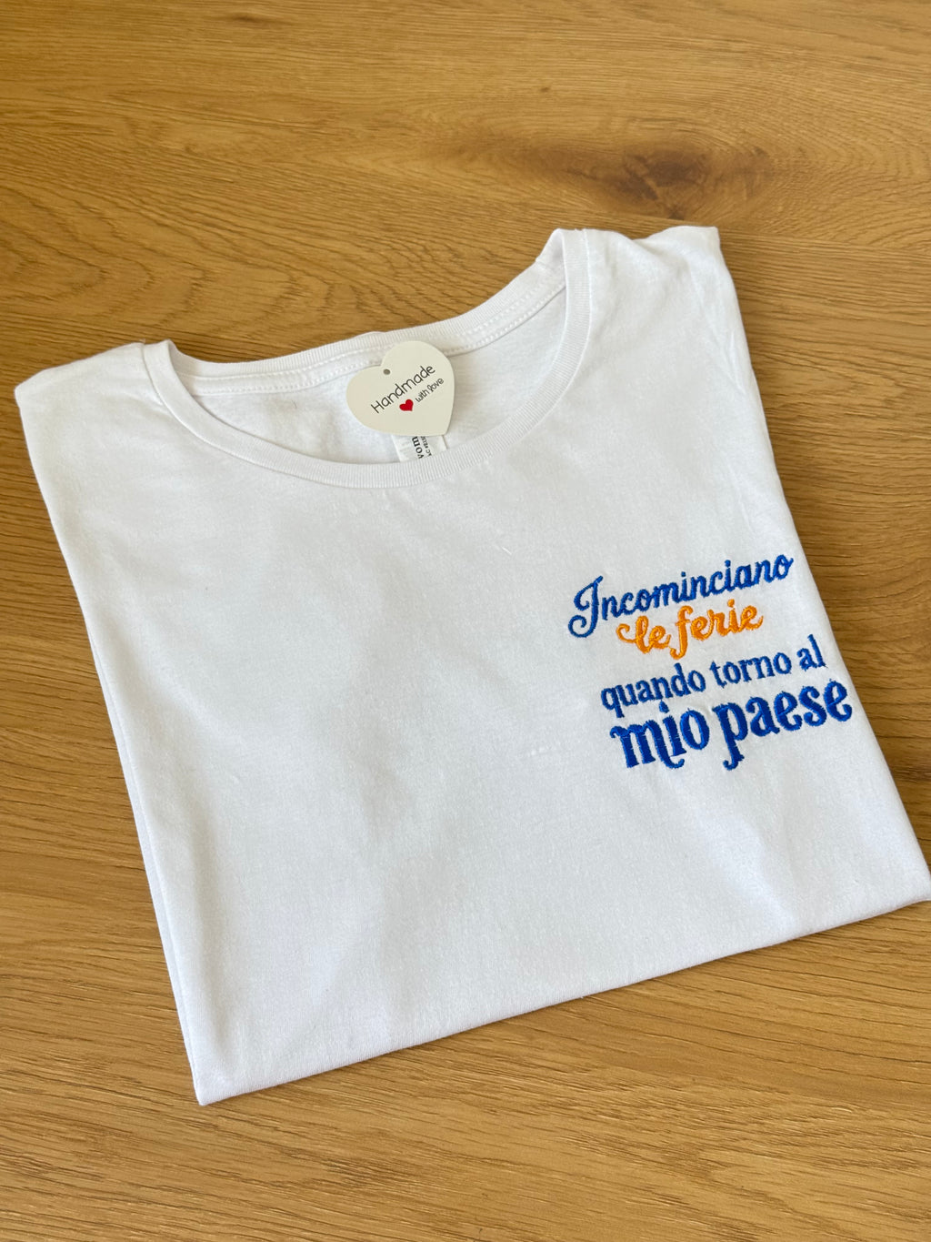 T-SHIRT  "INCOMINCIANO LE FERIE"